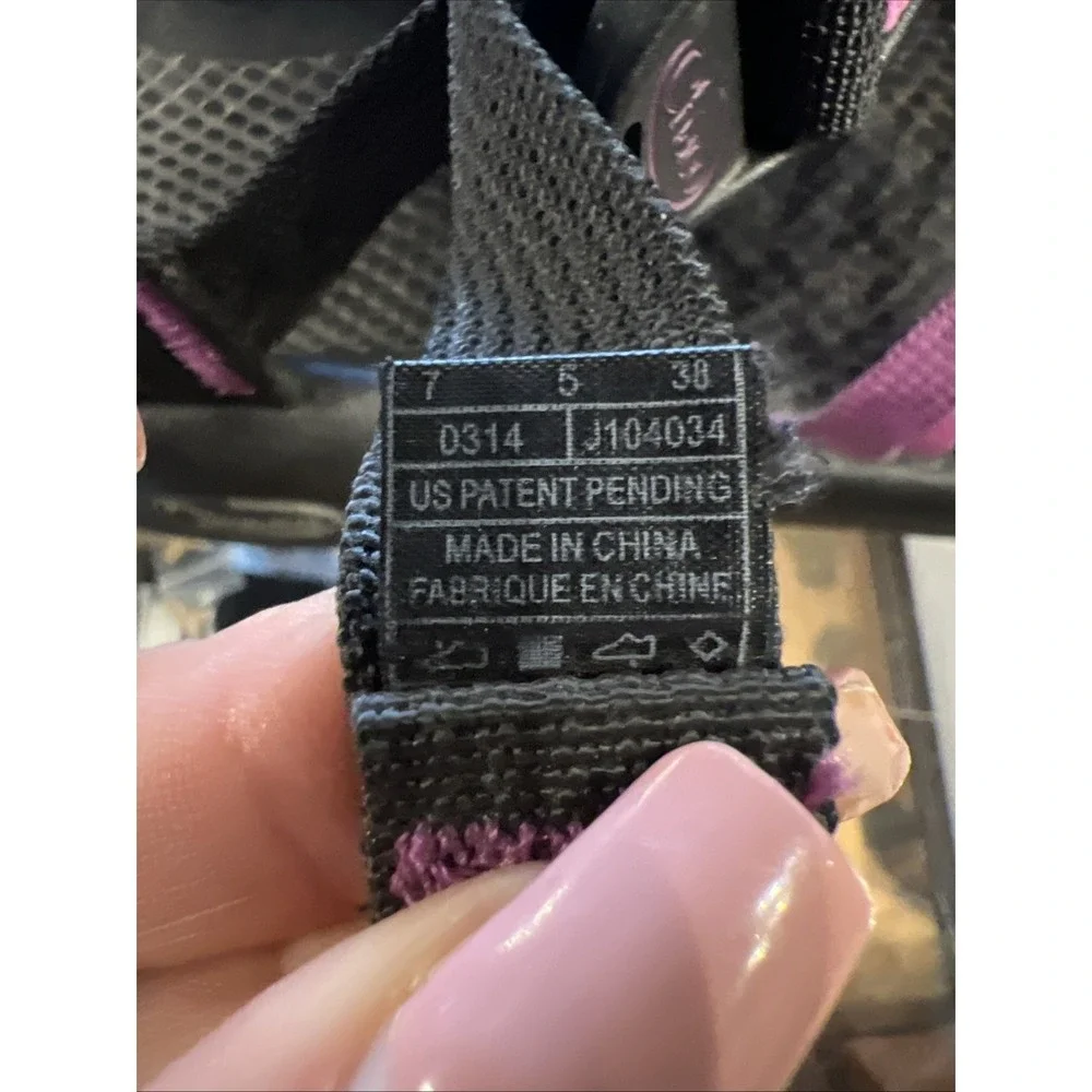 Women's Pink And Purple Strappy Chaco Performance Sandals  Size 7 Lake Shoes